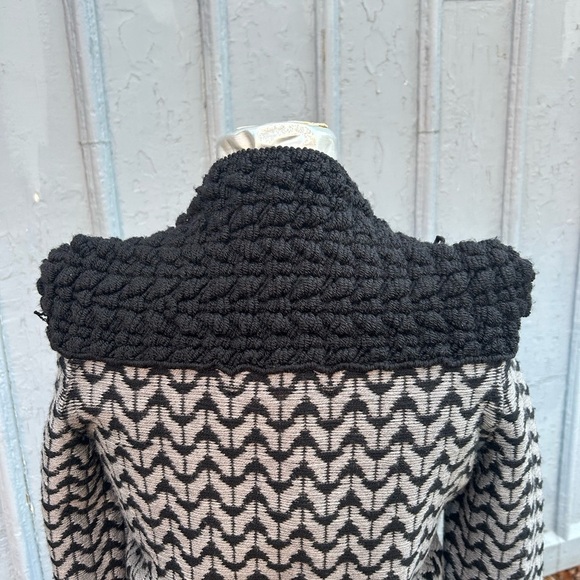 Roland Mouret knit sweater dress, size 12 - Picture 5 of 17